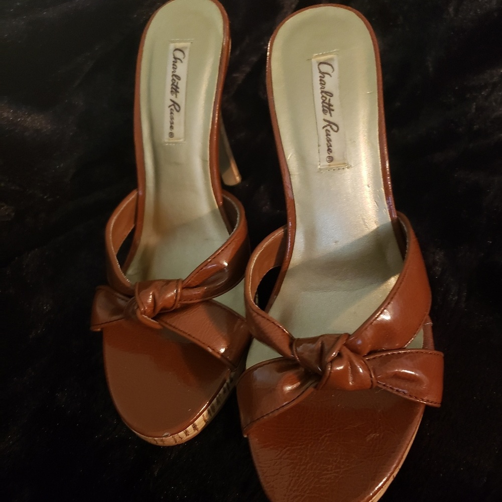 Ladies shoes